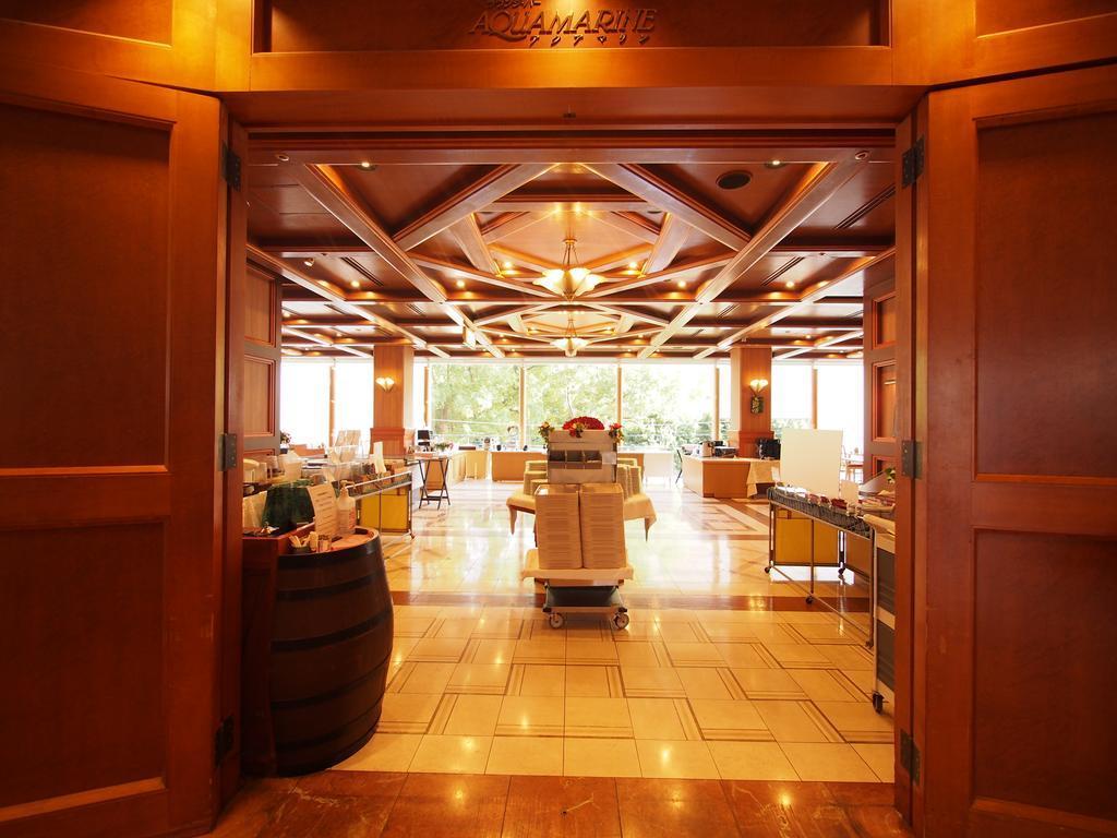Yokohama Isezakicho Washington Hotel Екстер'єр фото