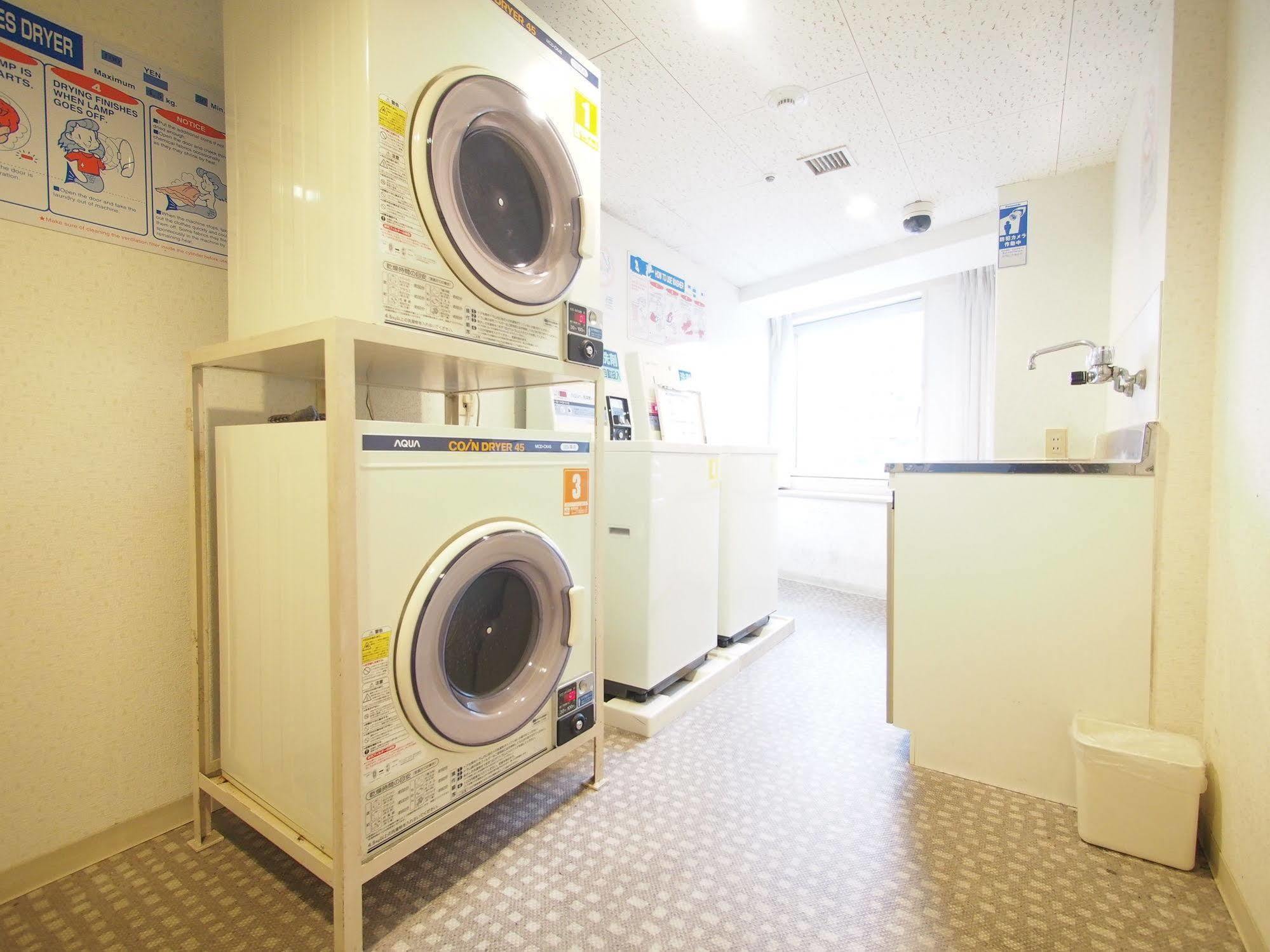 Yokohama Isezakicho Washington Hotel Екстер'єр фото
