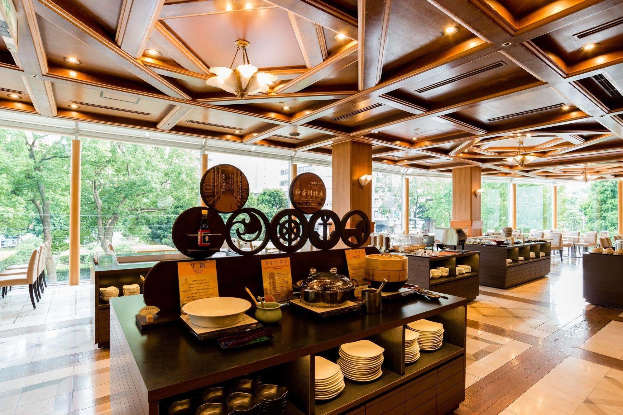Yokohama Isezakicho Washington Hotel Екстер'єр фото