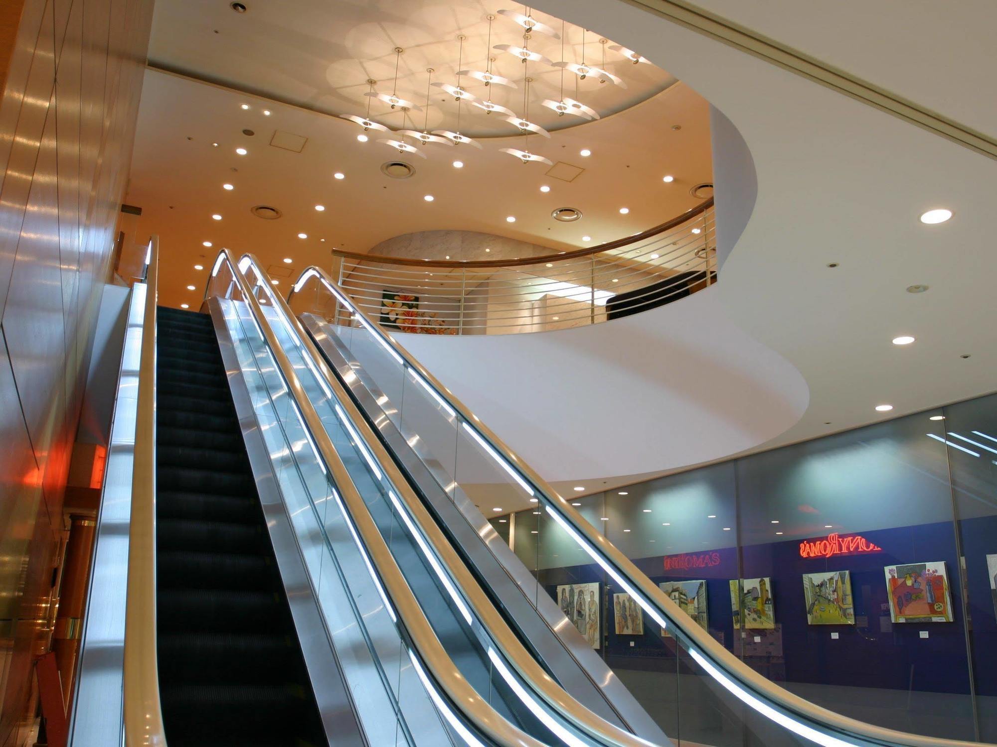 Yokohama Isezakicho Washington Hotel Екстер'єр фото